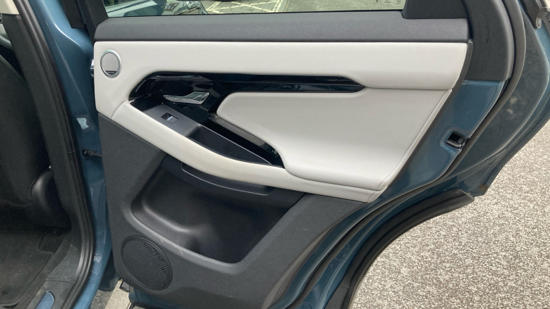 Land Rover Range Rover Evoque 2.0 D200 Dynamic SE 5dr Auto Diesel Hatchback